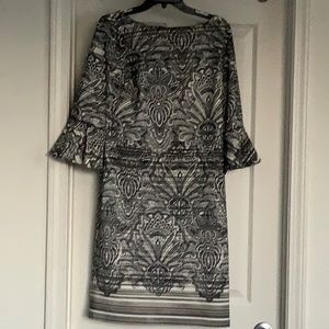 I Le dress! Very nice pattern